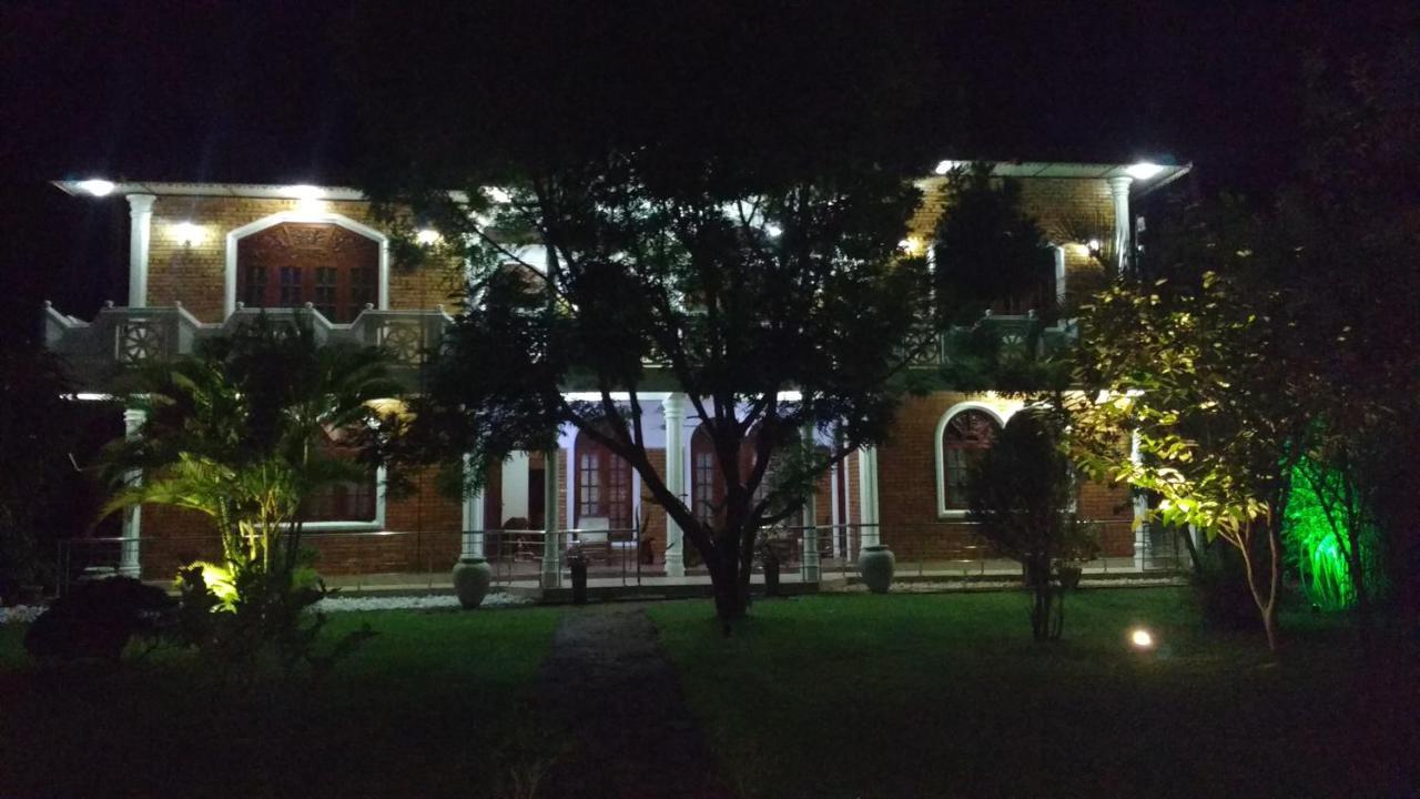 Serendib Garden Resort Habarana Luaran gambar